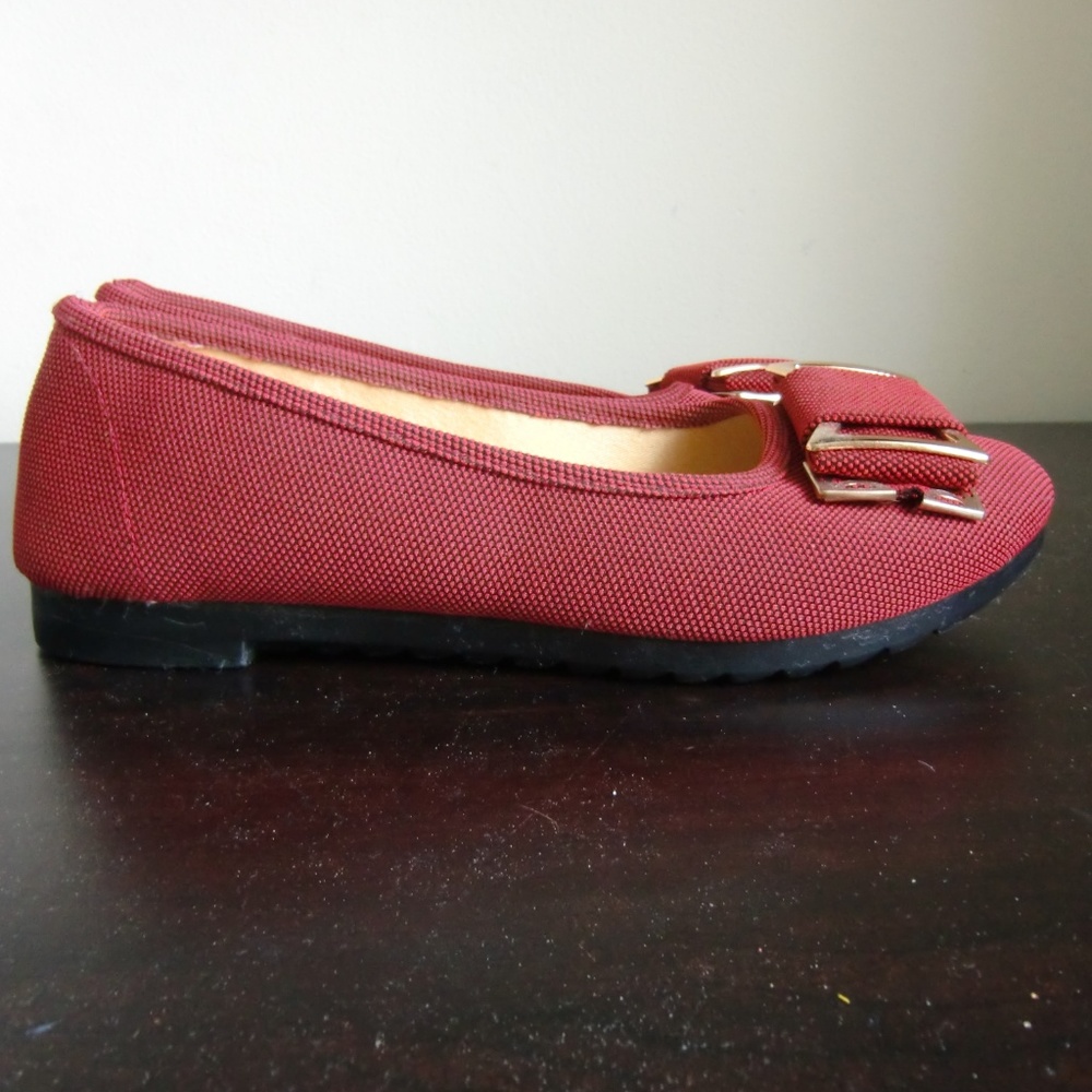 ๐2/$25๐ Ruby Red Slippers/ Flats - Picture 3 of 4